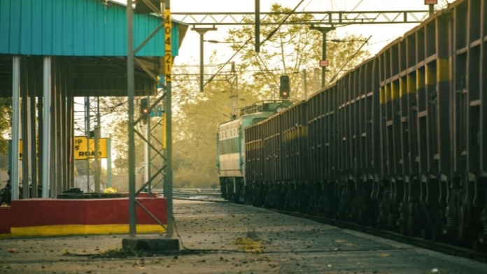 रेलवे अलर्ट: 21 जून से 12 ट्रेनें रद्द – सफर से पहले चेक करें पूरी लिस्ट