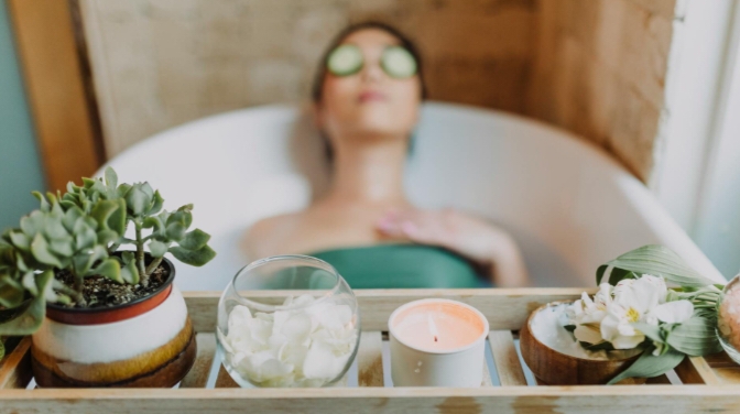 कम खर्च में लग्जरी लाइफस्टाइल कैसे जिएं? जानिए स्मार्ट ट्रिक्स