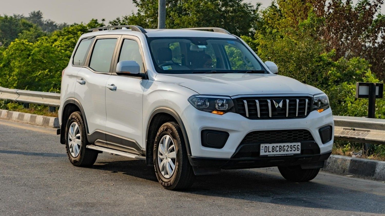 भारत की सबसे सुरक्षित टॉप 3 बजट SUV 2026